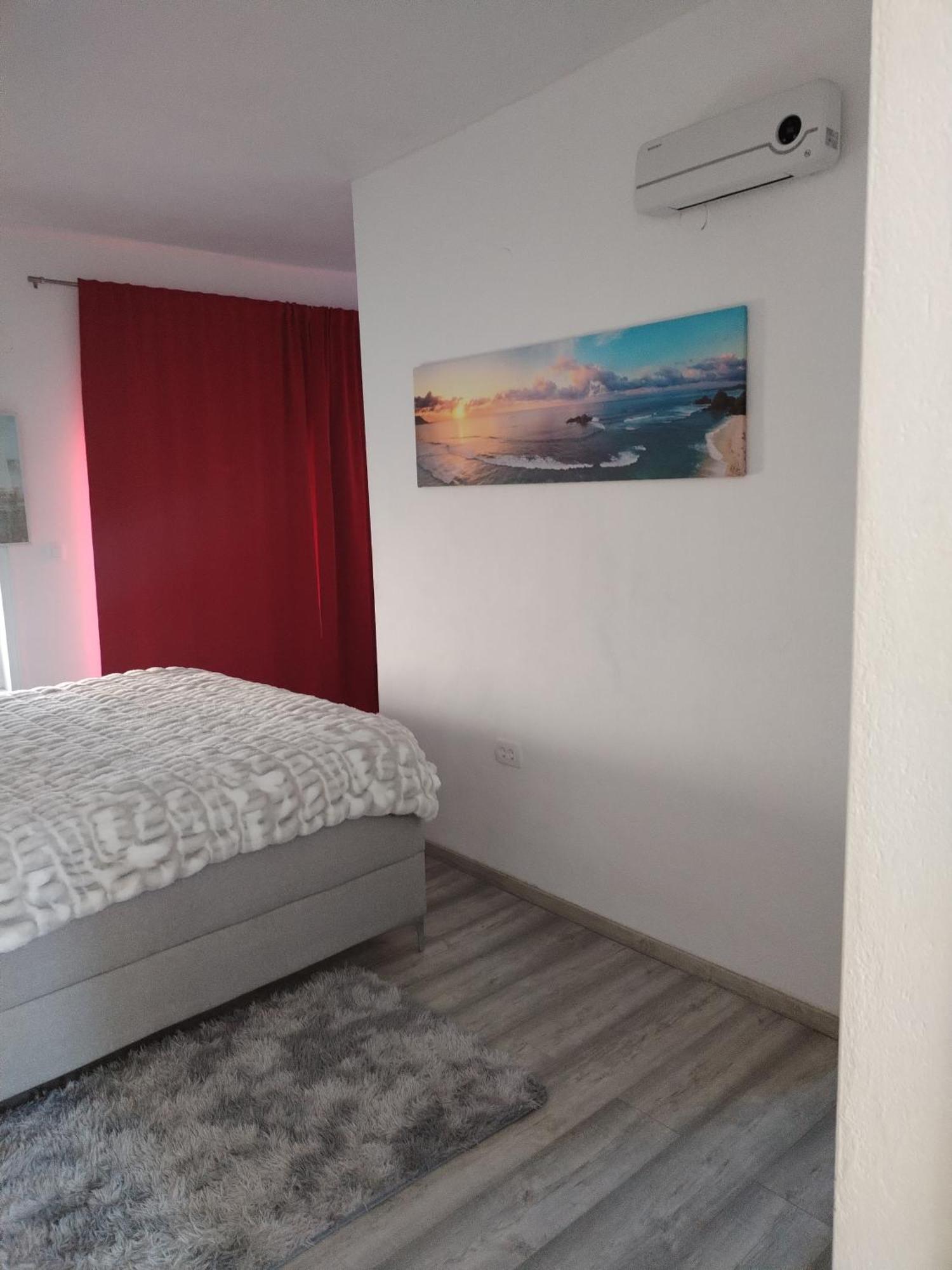 Ema Apartment *